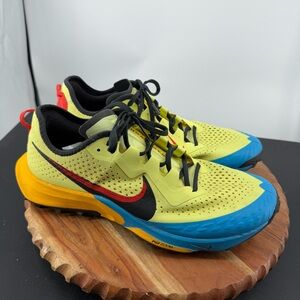 NIKE AIR ZOOM TERRA KIGER 7, size 11 CW6062 300 yellow blue orange
